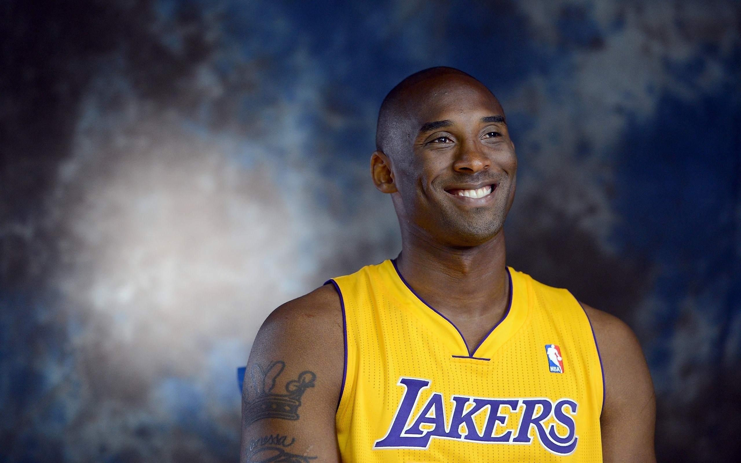 奠定了坚实 奠定了坚实