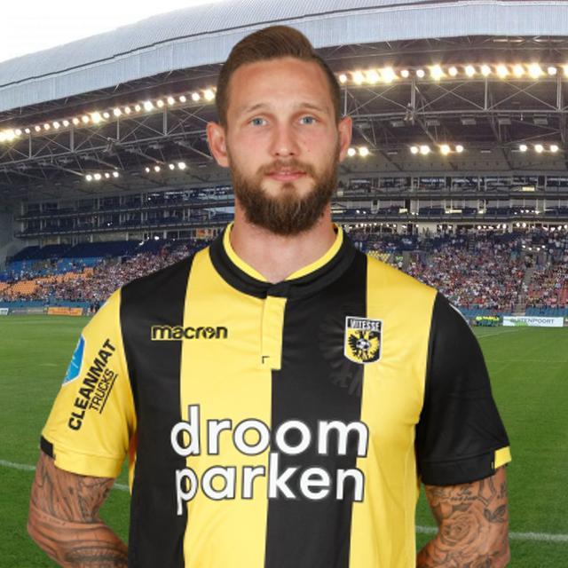 同时利用斯 同时利用斯