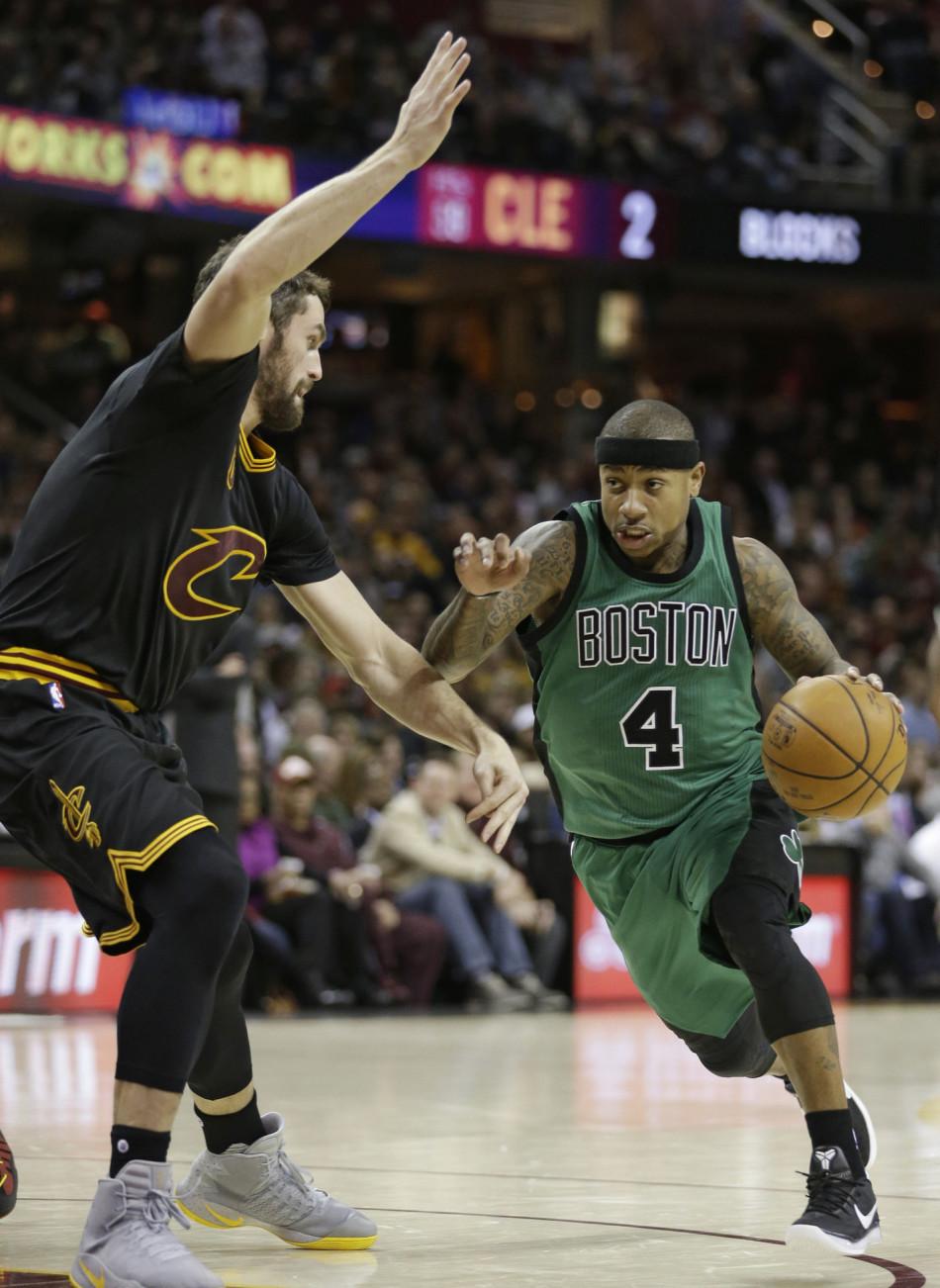 造成冲击 造成冲击