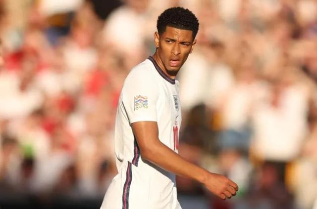 球太冷酷了 球太冷酷了